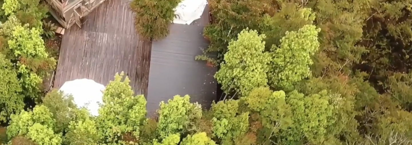 Vista aérea estación y paisaje